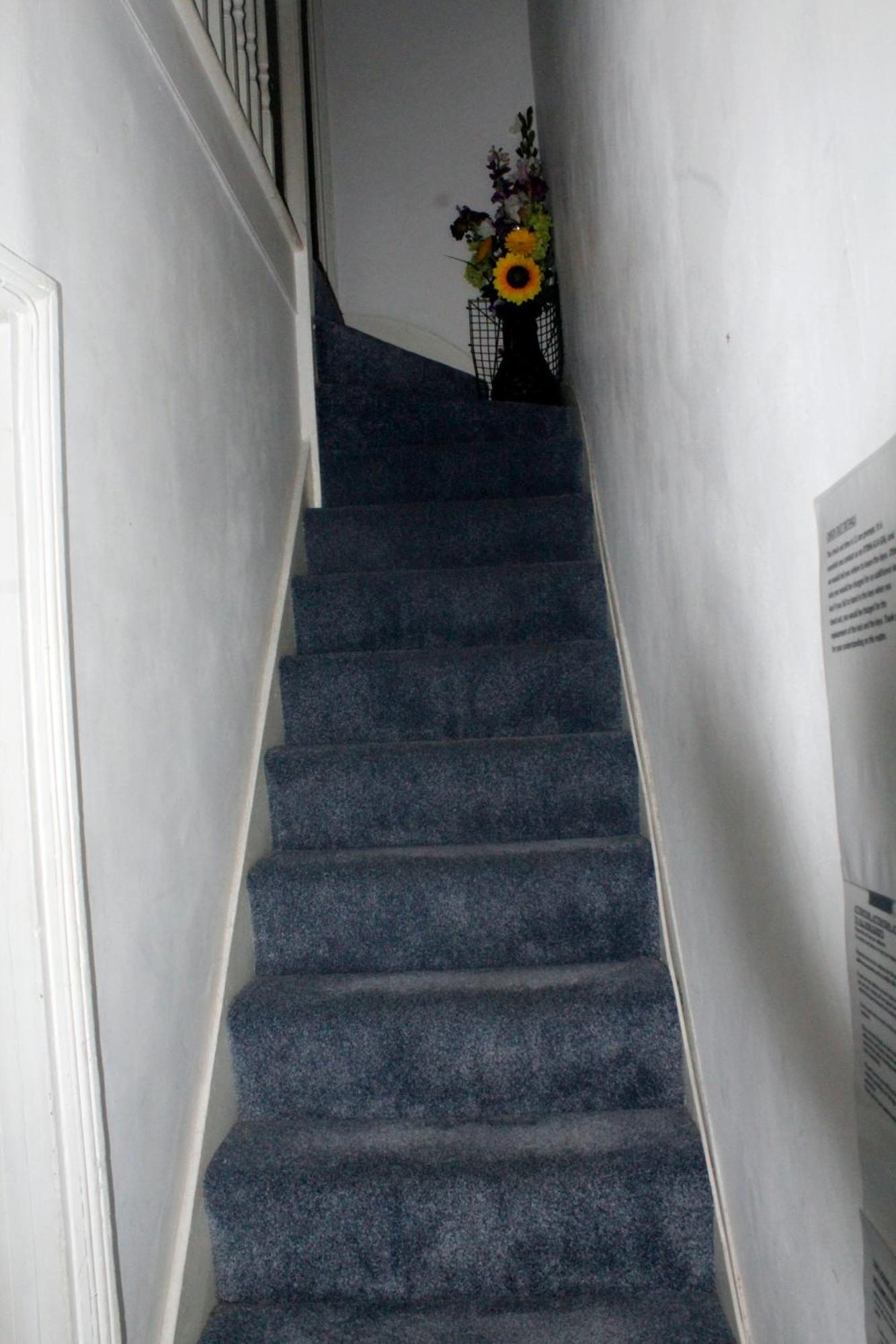 Cozy Rooms Or Apartment In London Townhouse Fast Links To Central ภายนอก รูปภาพ